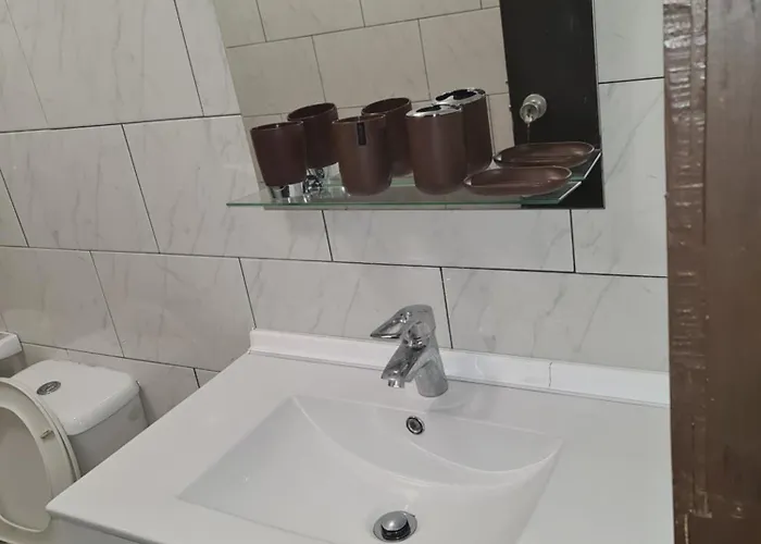 F2 Proche Riviere Apartament *